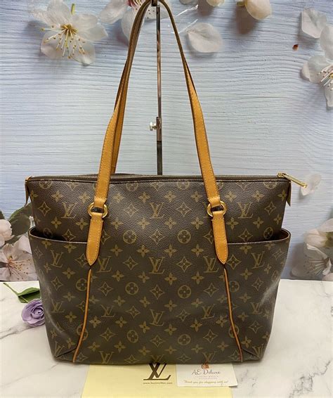 louis Vuitton Monogram totally